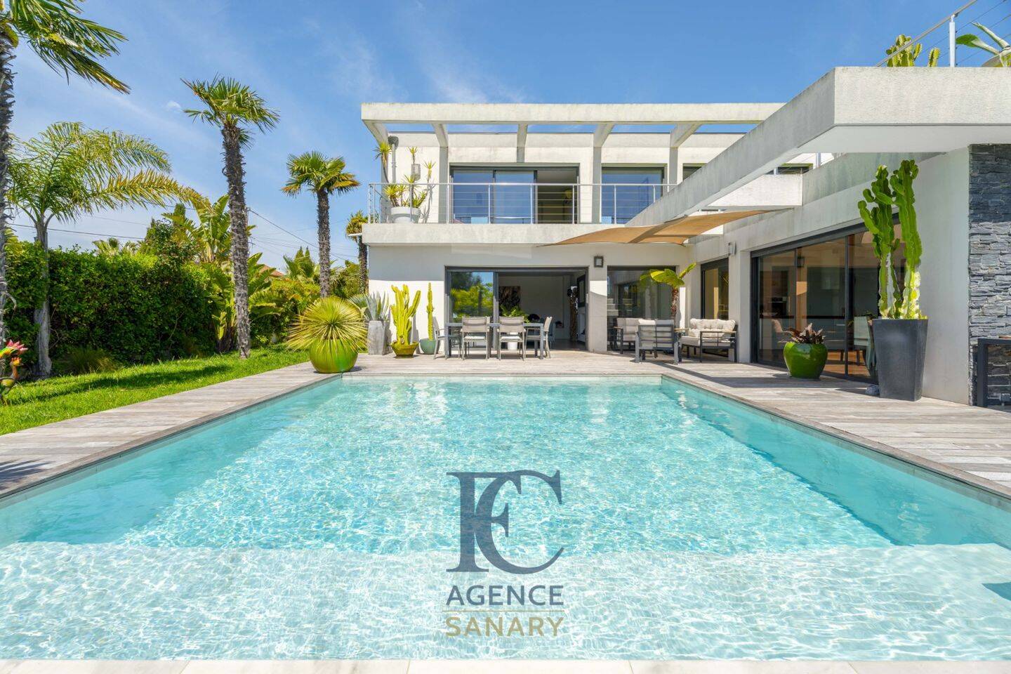 Maison à vendre, 250m², SANARY SUR MER