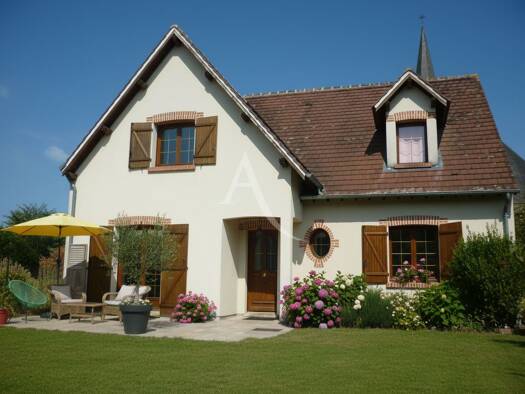Maison à vendre 197 000 € 7 pièces 5 chambres 161 m² 420 m² de terrain Salbris 41300