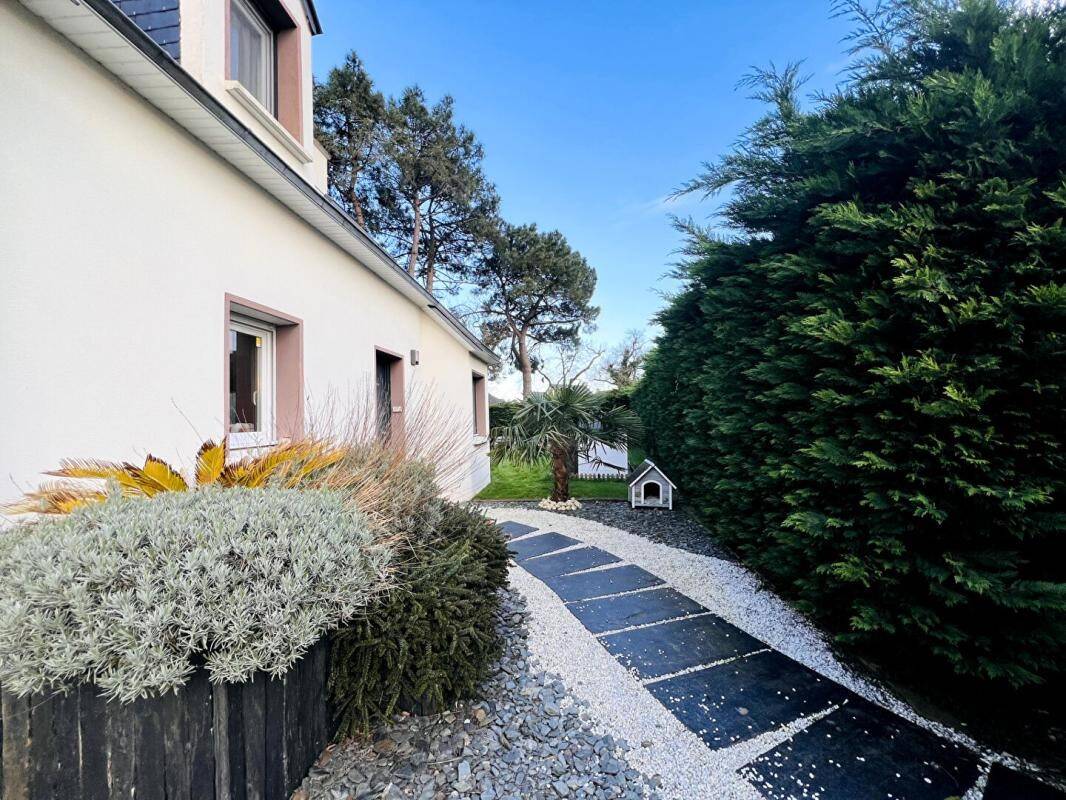 Maison à vendre, 87m², SURZUR