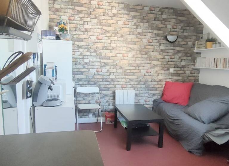 Appartement à vendre 230 000 € 2 pièces 1<br/>chambre 18 m²<br/>superficie Dernier étage, 6/6<br/>étage Rennes Paris 6ème 75006