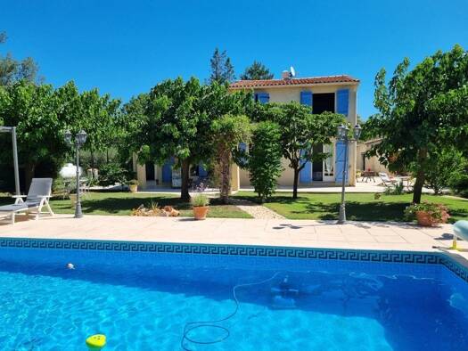 Maison à vendre 580 000 € 6 pièces 4 chambres 138 m² 1 498 m² de terrain Nord Ouest Saint-Maximin-la-Sainte-Baume 83470