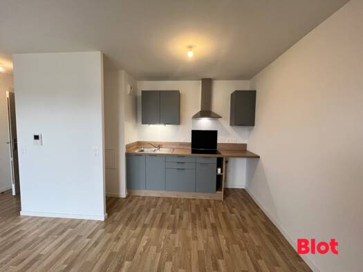 Appartement à louer 650 € 2 pièces 1 chambre 40,9 m² Étage 2/3 Châteaubourg 35220
