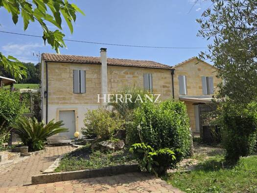 Maison à vendre 231 000 € 7 pièces 5 chambres 180 m² 1 150 m² de terrain St Hippolyte 33330