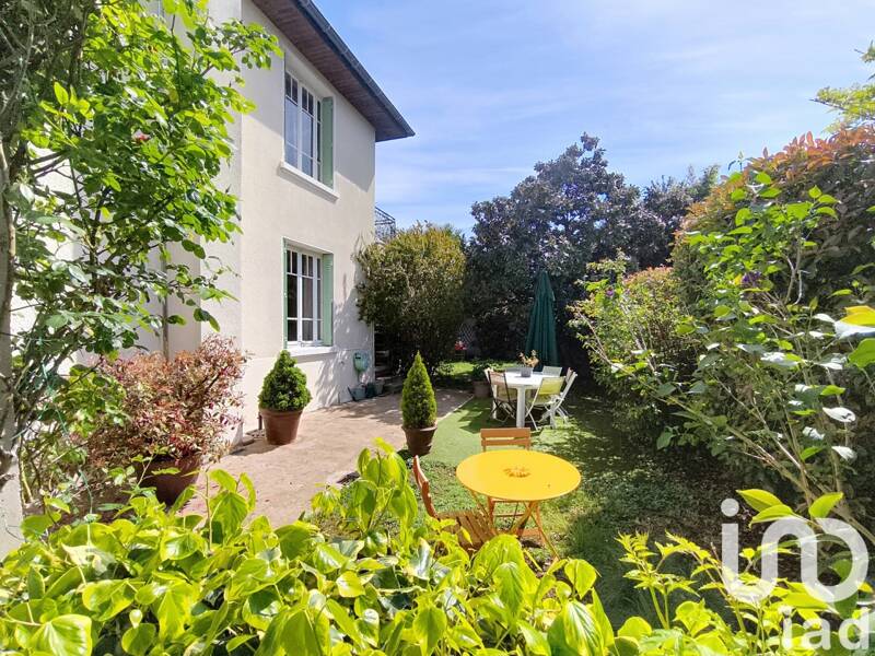 Maison à vendre, 243m², VENISSIEUX