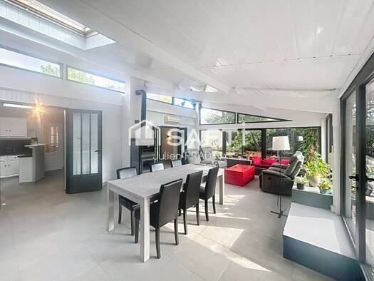 Maison à vendre 465 000 € 7 pièces 4 chambres 173 m² 1 012 m² de terrain Agglomeration Saint-Julien-de-Concelles 44450