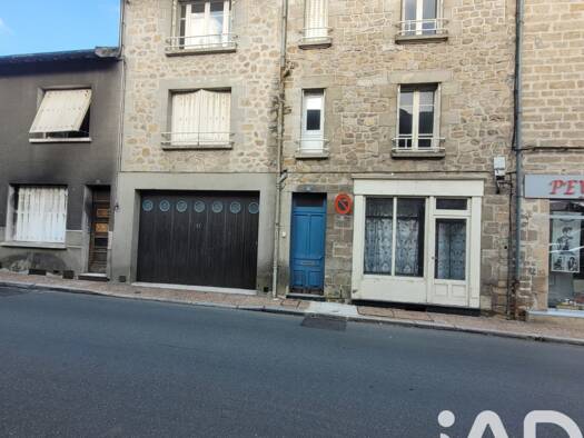 Maison à vendre 69 000 € 10 pièces 7 chambres 214,3 m² Peyrat-le-Château 87470