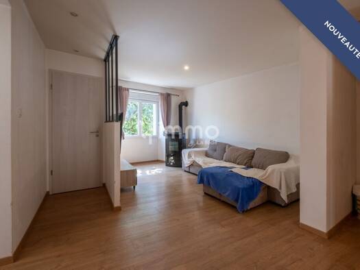 Maison à vendre 220 000 € 4 pièces 3 chambres 104 m² Peyruis 04310