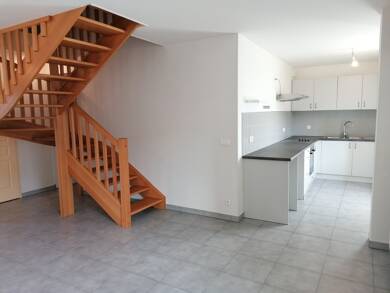 Duplex à louer 1 115 € 4 pièces 3 chambres 89,5 m² Étage 1/1 Saint Andre de Boege 74420