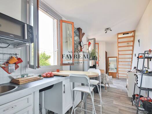 Duplex à vendre 205 000 € 2 pièces 1 chambre 31,49 m² Étage 2/2 Les Fosses Rouges Malakoff 92240