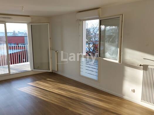 Appartement à louer 1 196 € 4 pièces 71,8 m² Étage 2/4 Apollinaire Carrières-sous-Poissy 78955