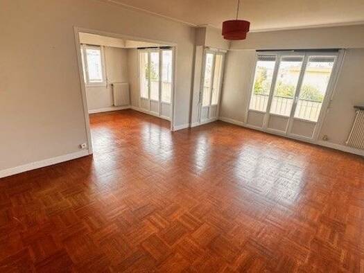 Appartement à louer 1 600 € 3 pièces 2 chambres 92,4 m² Étage 1/2 Les Galinieres Saint-Laurent-du-Var 06700