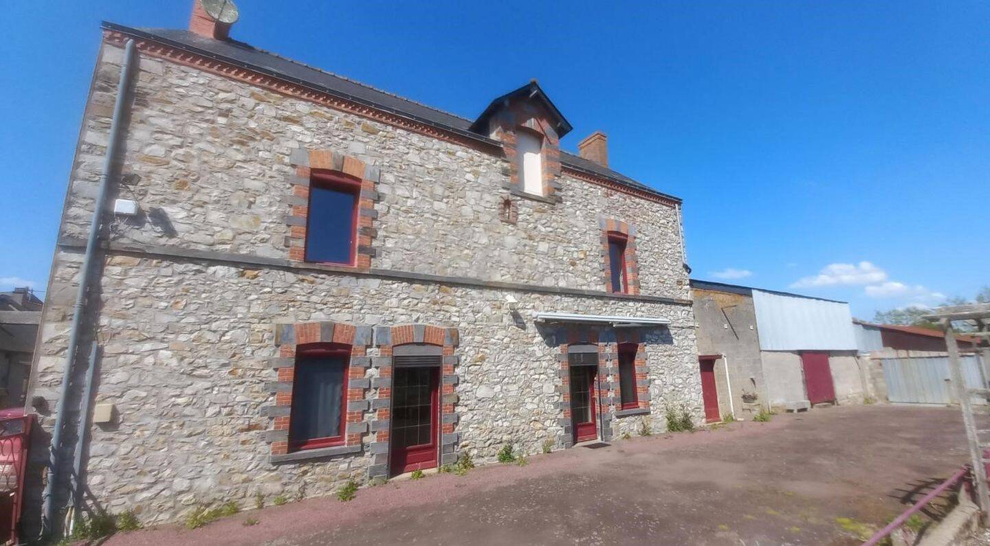 Maison à vendre, 140m², SAINT AUBIN DES CHATEAUX