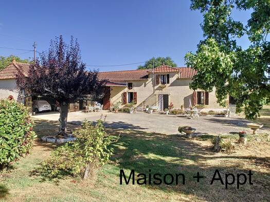 Ferme à vendre 165 000 € 6 pièces 4 chambres 150 m² 4 200 m² de terrain Marciac 32230