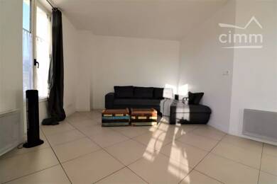 Appartement à louer 745 € 1 pièce 35 m² 1er étage Chantilly 60500