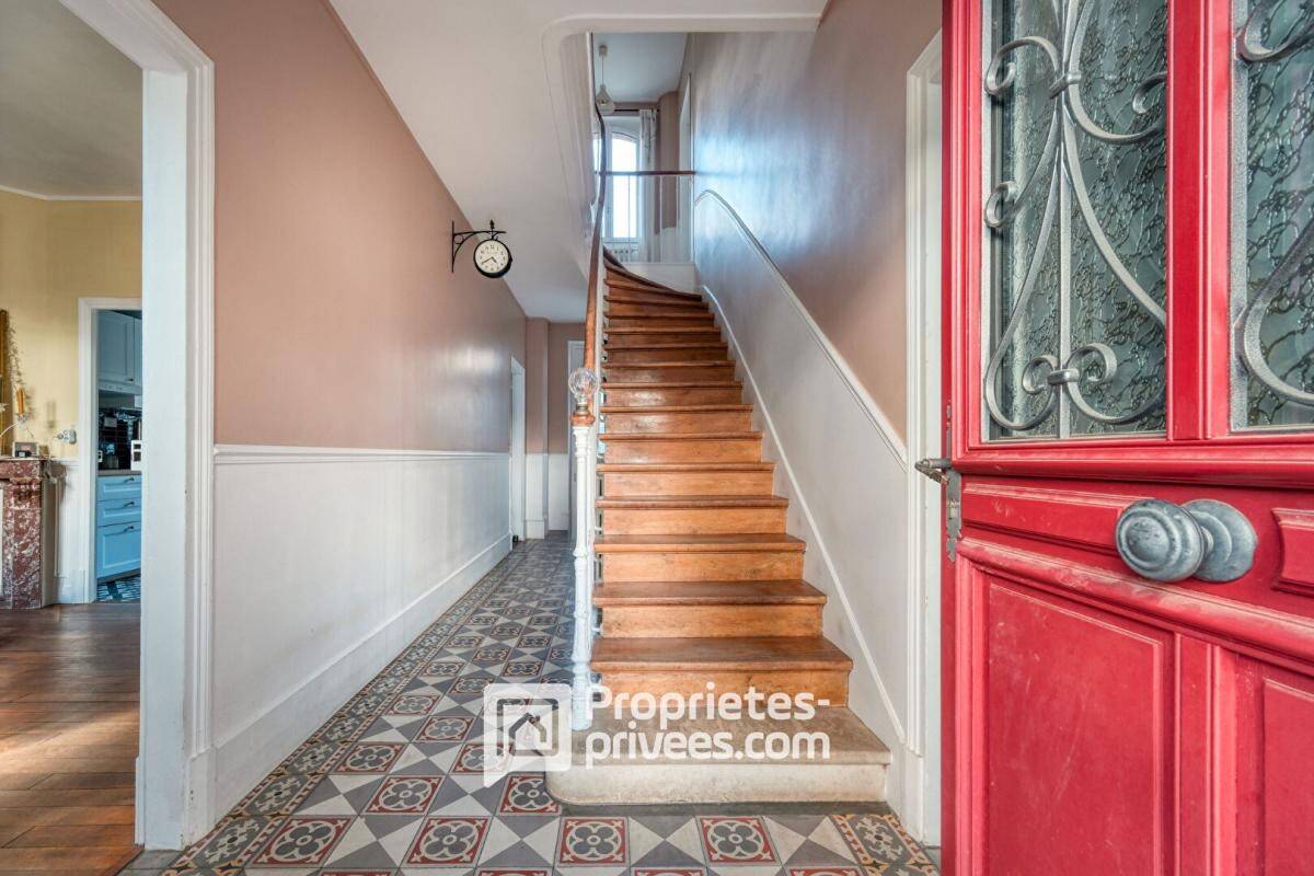 Maison à vendre, 169m², FORGES LES BAINS