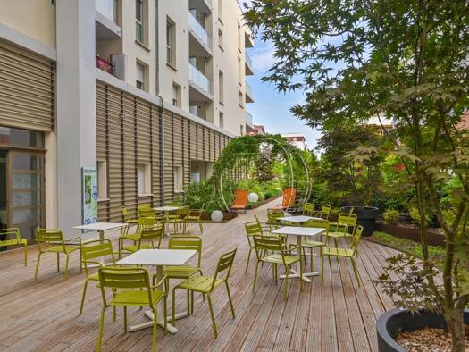 Appartement à louer 900 € 2 pièces 1 chambre 45 m² Étage 2/6 Minimes Toulouse 31200