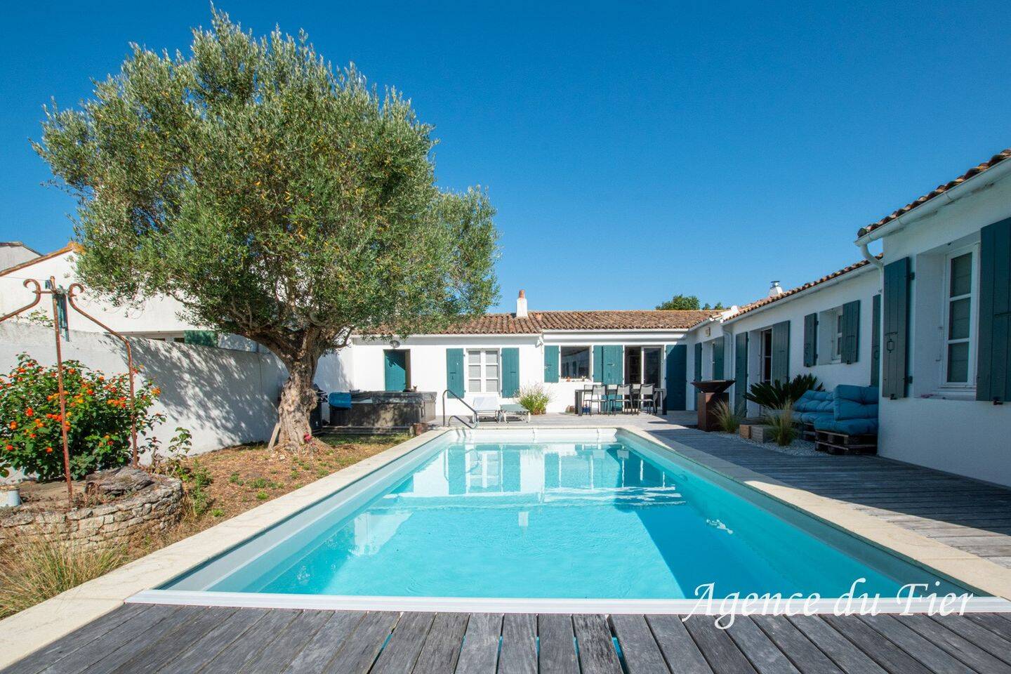 Maison à vendre, 192m², SAINT CLEMENT DES BALEINES