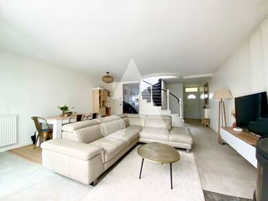 Maison à louer 1 700 € 6 pièces 4 chambres 102 m² 166 m² de terrain Trois-Parts Nord Est Bondoufle 91070