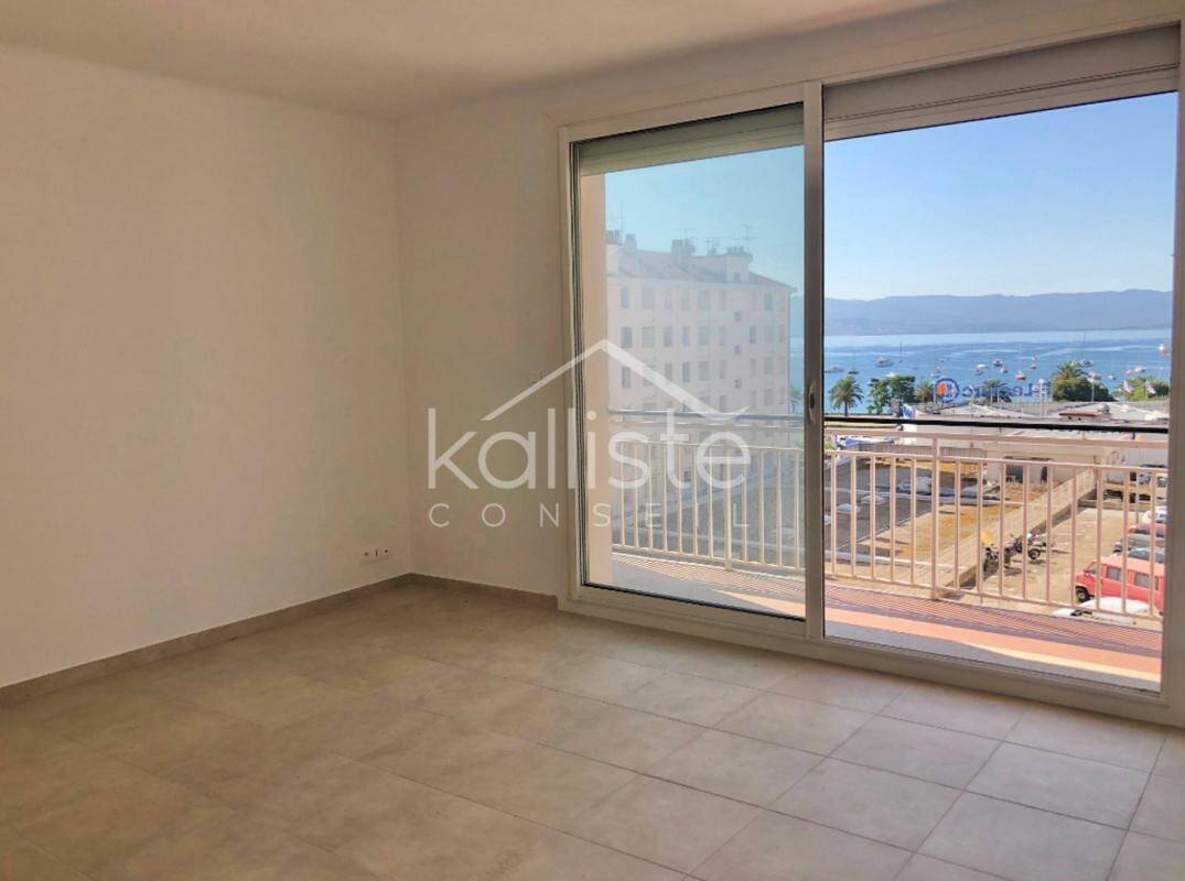 Maison à louer, 66m², AJACCIO