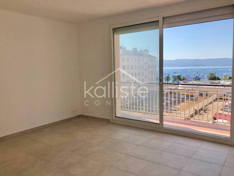 Maison à louer, 66m², AJACCIO