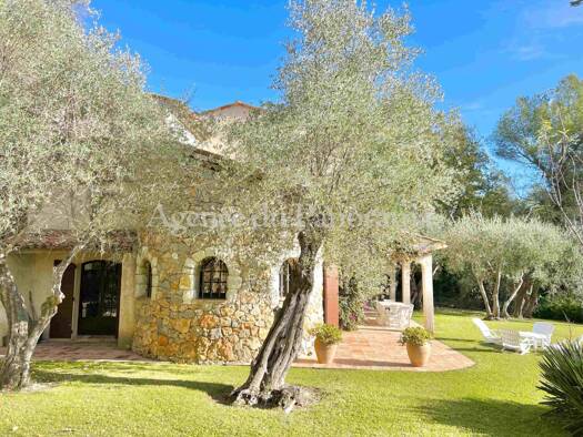 Villa à vendre 1 490 000 € 5 pièces 4 chambres 205 m² 3 849 m² de terrain Spéracèdes 06530