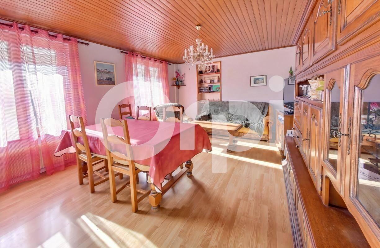 Maison à vendre, 115m², NANTEUIL LE HAUDOUIN