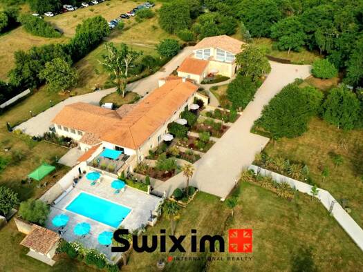 Immeuble à vendre 2 269 000 € 768 m² Saint-Germain-d'Esteuil 33340