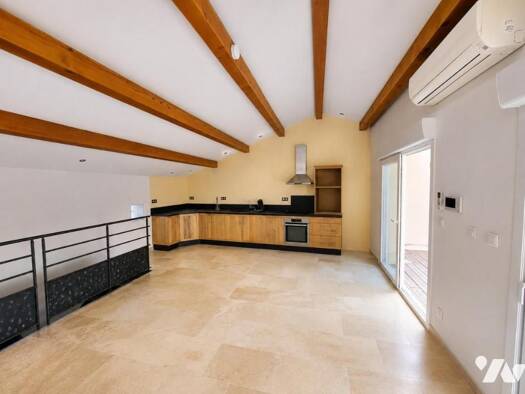 Maison à vendre 190 000 € 4 pièces 2 chambres 80 m² 130 m² de terrain Visan 84820