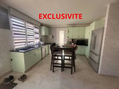 Maison de ville à vendre 198 000 € 5 pièces 2 chambres 107 m² Centre Ville-Zone Industrielle Champagnole 39300