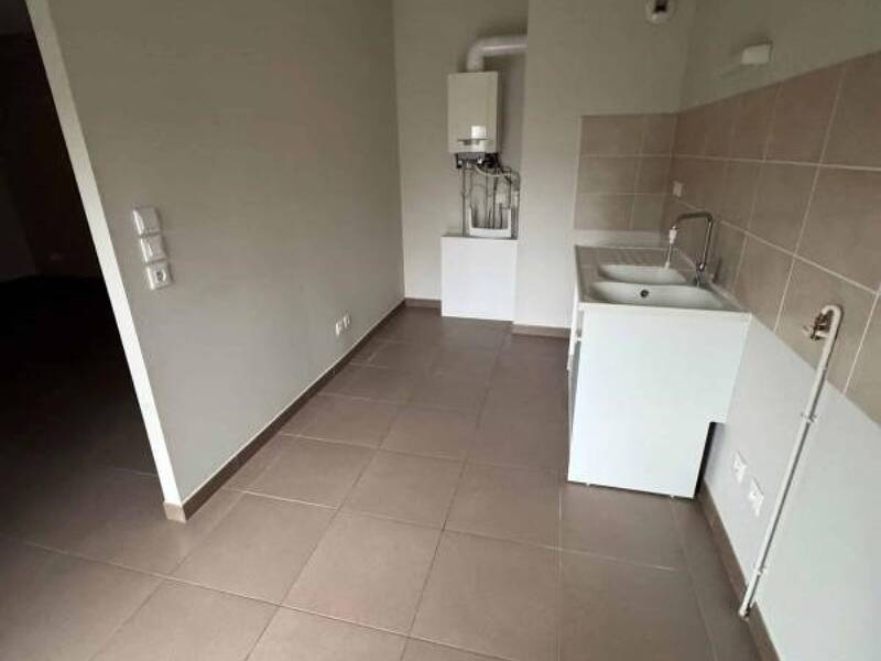 Maison à louer, 74m², SAINT JULIEN LES VILLAS