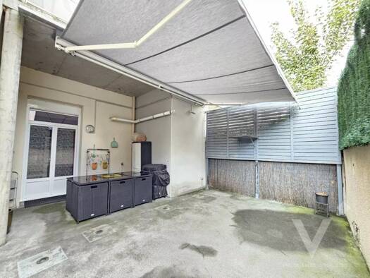 Appartement à vendre 99 000 € 4 pièces 2 chambres 89 m² RDC Abattoir Firminy 42700