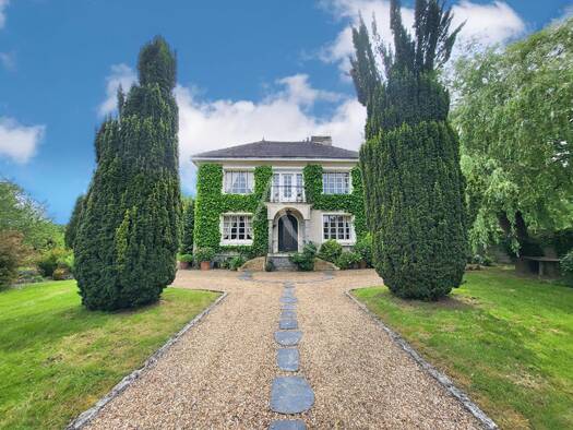 Maison à vendre 320 500 € 9 pièces 4 chambres 220 m² 3 038 m² de terrain Mauges-sur-Loire 49290