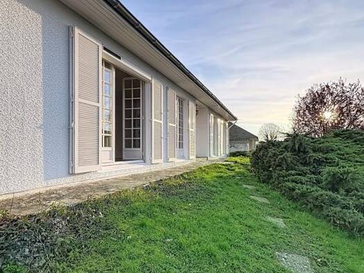 Maison à louer 1 160 € 5 pièces 4 chambres 129,8 m² Charmeil 03110