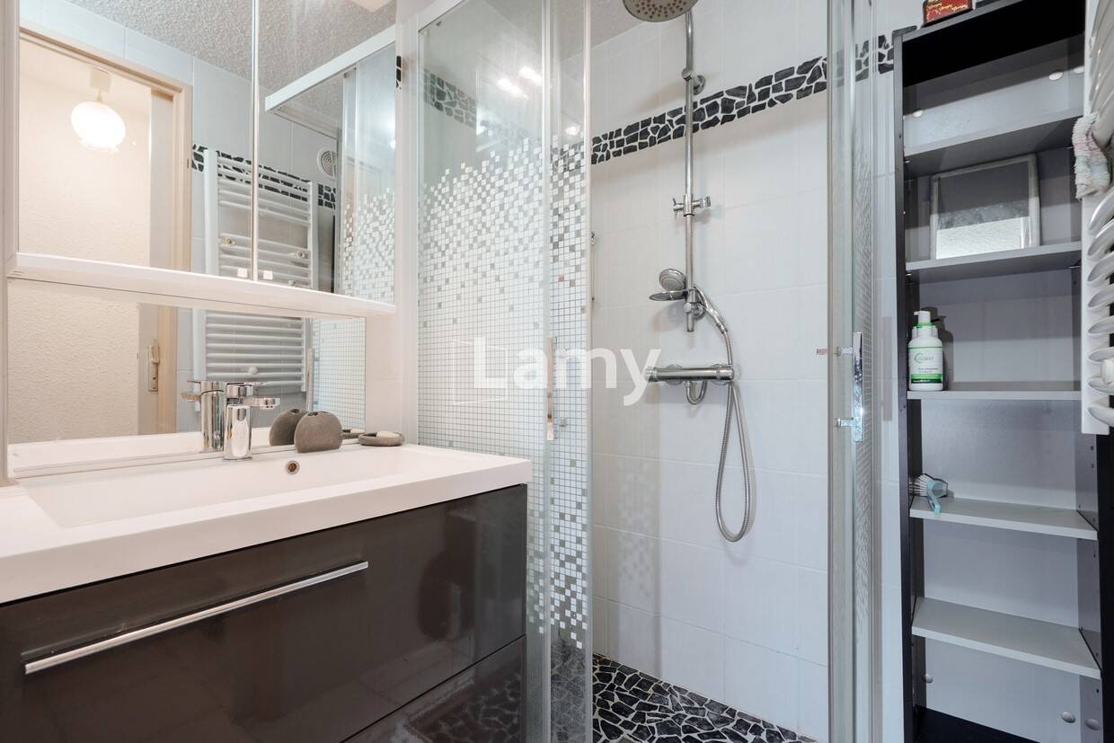 Maison à vendre, 45m², VIC LA GARDIOLE