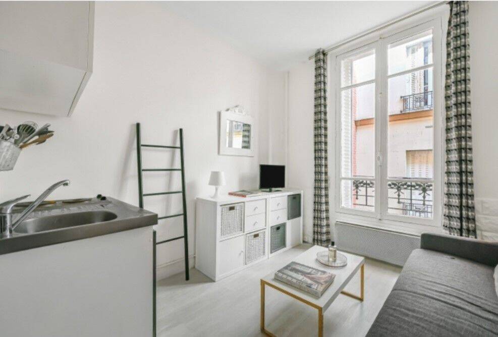 Maison à louer, 13m², LEVALLOIS PERRET