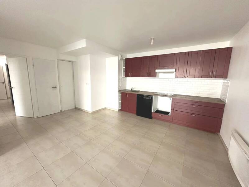 Maison à louer, 78m², CUGES LES PINS