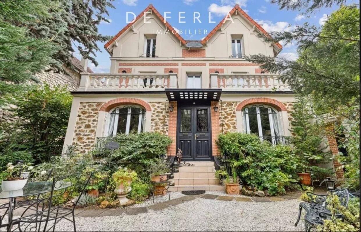 Maison à vendre, 184m², SAINT MAUR DES FOSSES