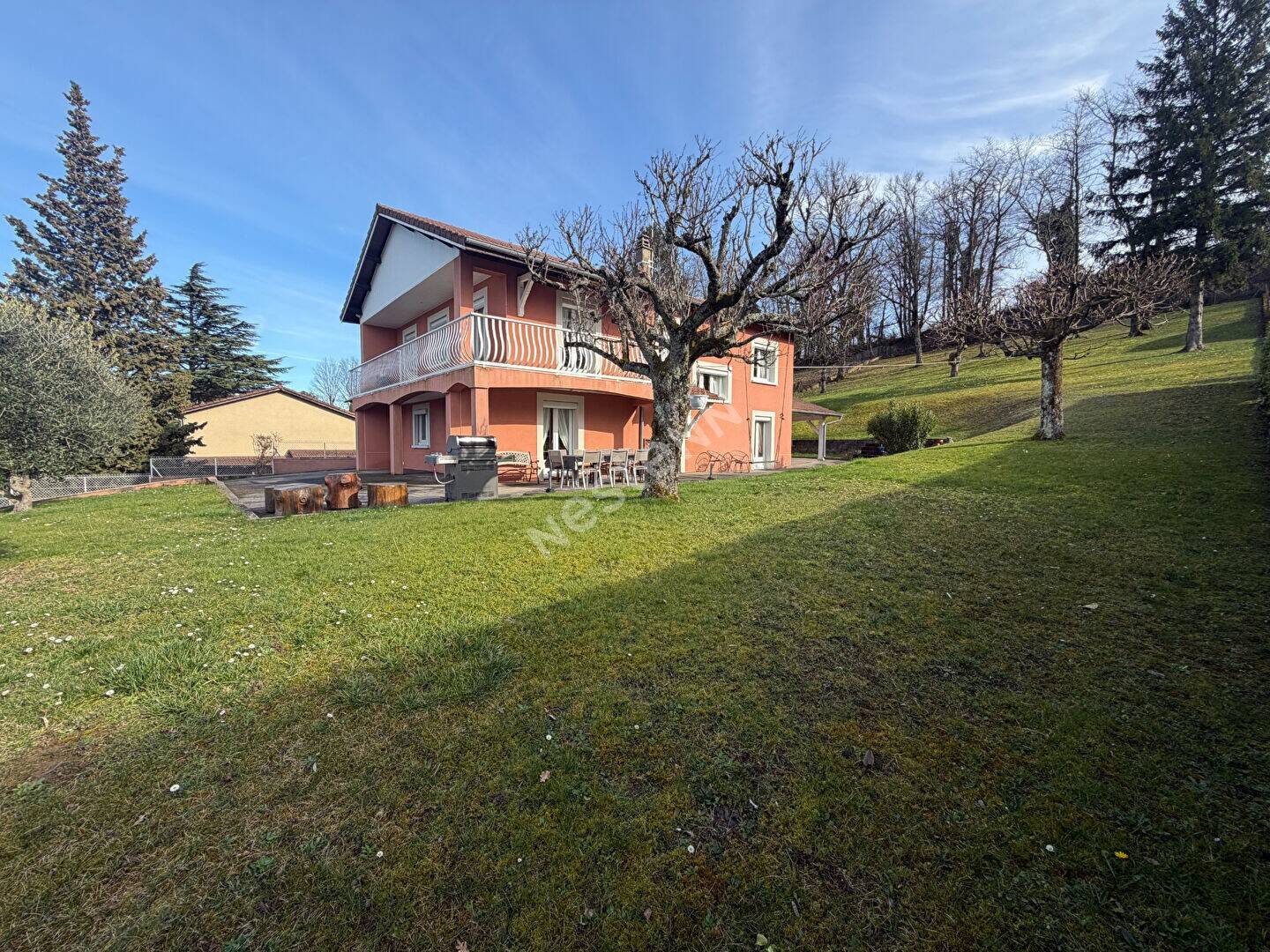 Maison à vendre, 230m², SAINT PIERRE DE CHANDIEU