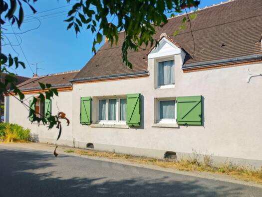 Maison à vendre 238 500 € 3 pièces 2 chambres 82,5 m² 258 m² de terrain Mareau-aux-Prés 45370