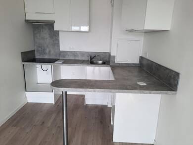 Appartement à louer 998 € 3 pièces 2 chambres 60,7 m² 3ème étage Le Centre Ville Villiers-sur-Marne 94350