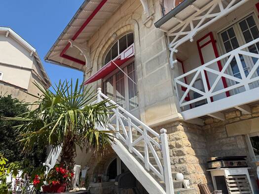 Maison en viager occupé Bouquet 287 250 € 6 pièces 3 chambres 120 m² 330 m² de terrain Ouest Châtelaillon-Plage 17340