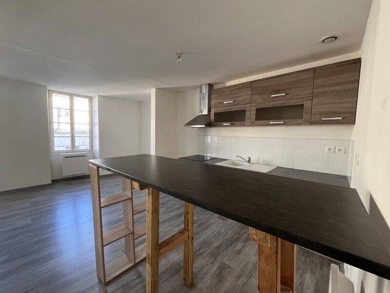 Maison à louer, 86m², NANCRAS