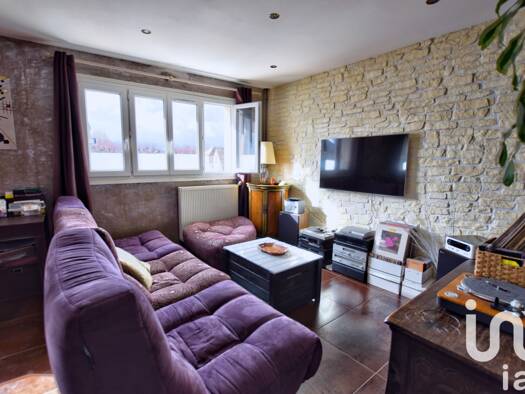 Appartement à vendre 262 000 € 6 pièces 3 chambres 124 m² Étage 1/1 Champcueil 91750