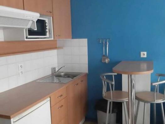 Appartement à louer 550 € 2 pièces 1 chambre 28 m² Becquerel Mons-en-Baroeul 59370