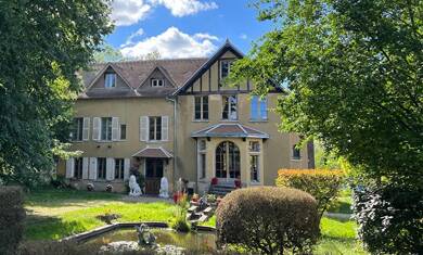 Maison à vendre 470 000 € 9 pièces 6 chambres 250 m² 9 559 m² de terrain Houdan 78550