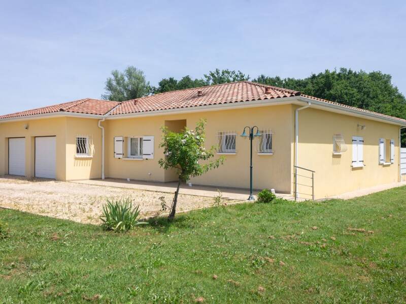 Maison à vendre, 160m², SAINT ETIENNE DE FOUGERES