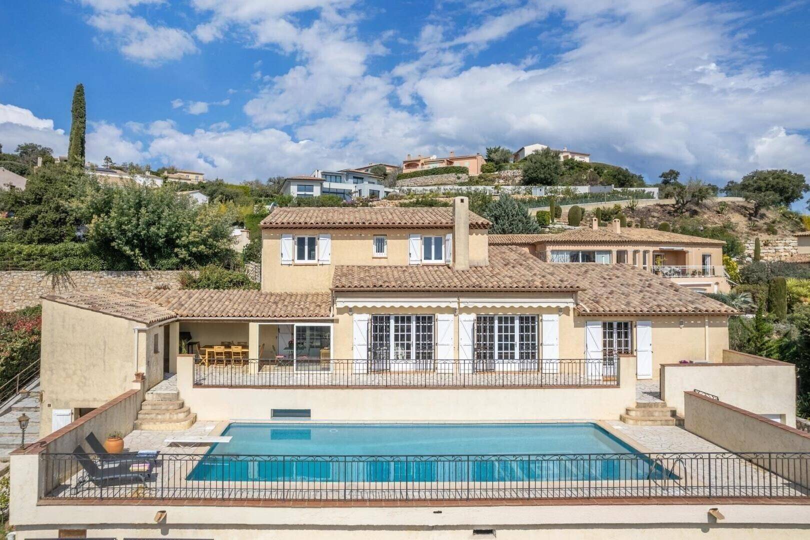 Maison à vendre, 195m², LES ADRETS DE L'ESTEREL
