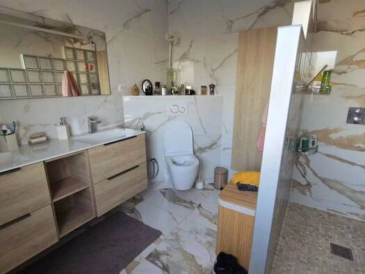 Maison à vendre - Neuf 425 000 € 5 pièces 3 chambres 132 m² 1 253 m² de terrain Angaïs 64510