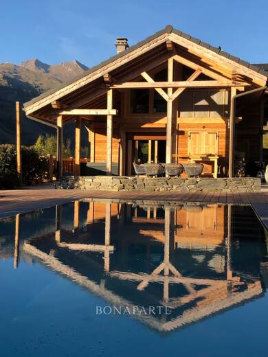 Chalet à vendre 2 450 000 € 8 pièces 6 chambres 300 m² 1 961 m² de terrain Bourg-Saint-Maurice 73700