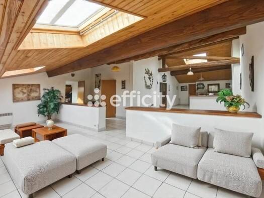 Appartement à vendre 116 800 € 3 pièces 2 chambres 105 m² Étage 3/3 Sainte Catherine Villeneuve-sur-Lot 47300